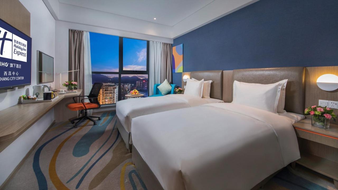 Holiday Inn Express - Xichang City Center By Ihg Zimmer foto