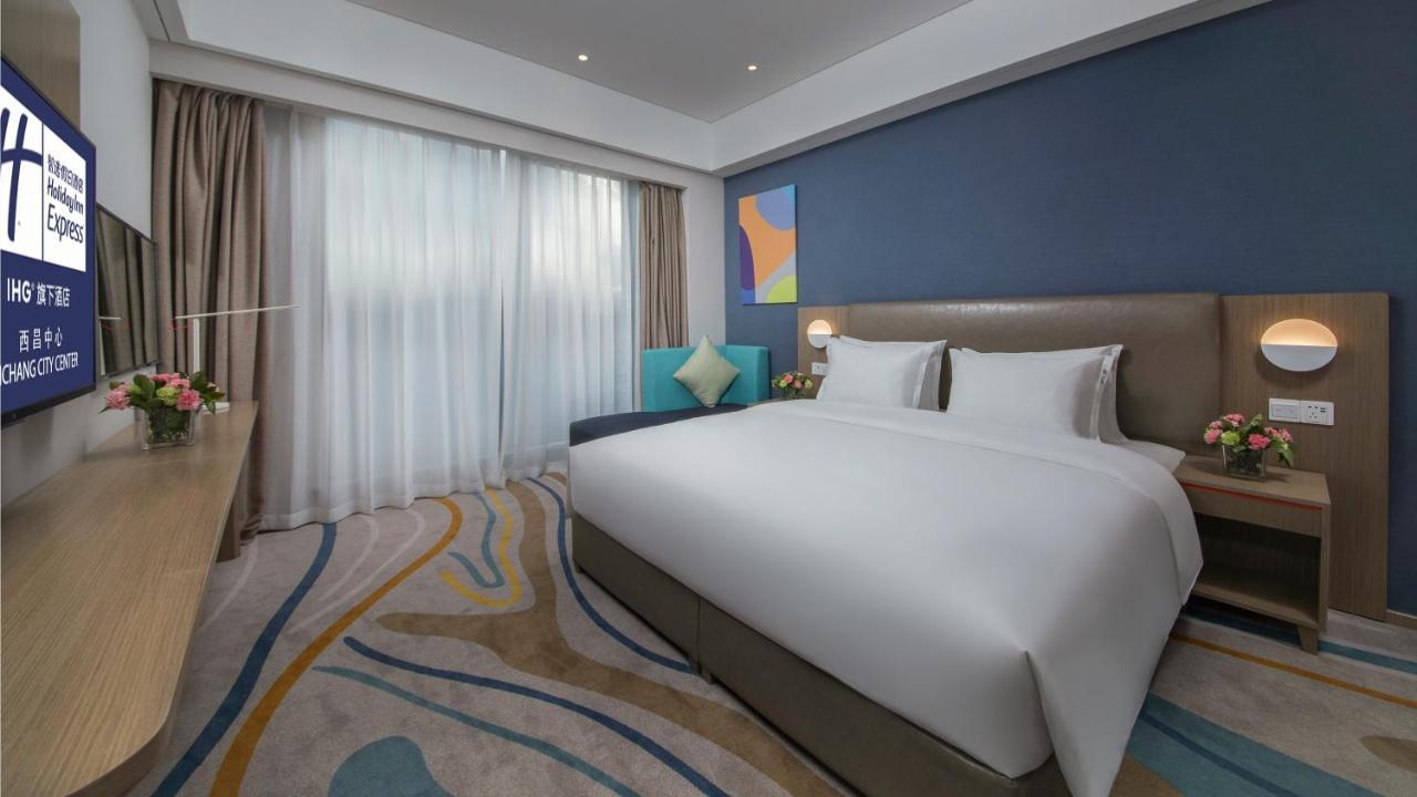Holiday Inn Express - Xichang City Center By Ihg Exterior foto