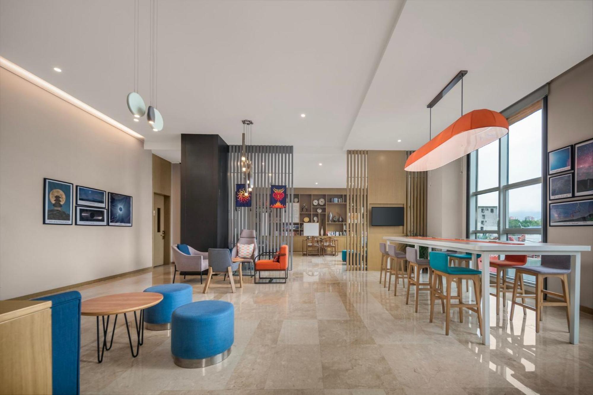 Holiday Inn Express - Xichang City Center By Ihg Exterior foto