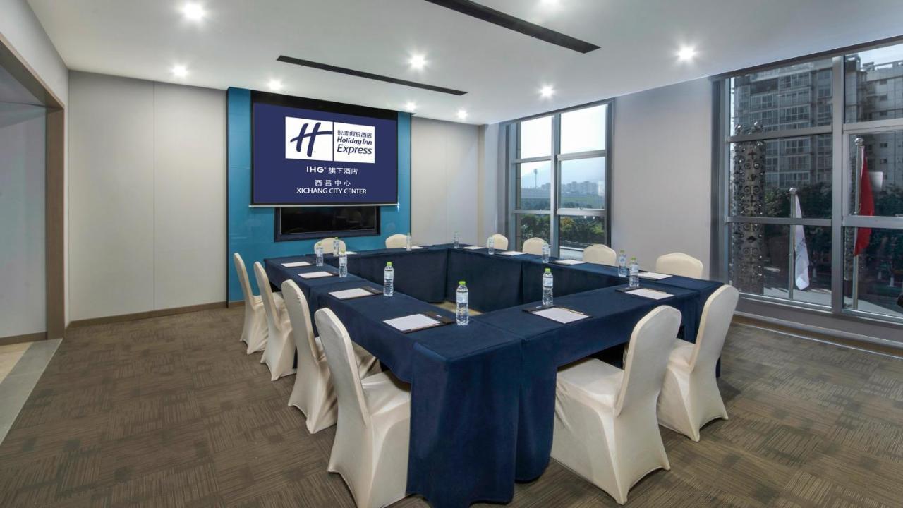 Holiday Inn Express - Xichang City Center By Ihg Exterior foto
